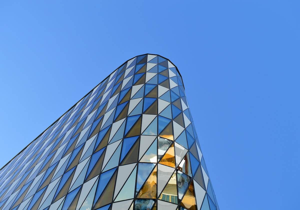 开云娱乐-喀麦隆20岁前锋马娜-拉明加盟长春女足，首秀惊艳策动进球